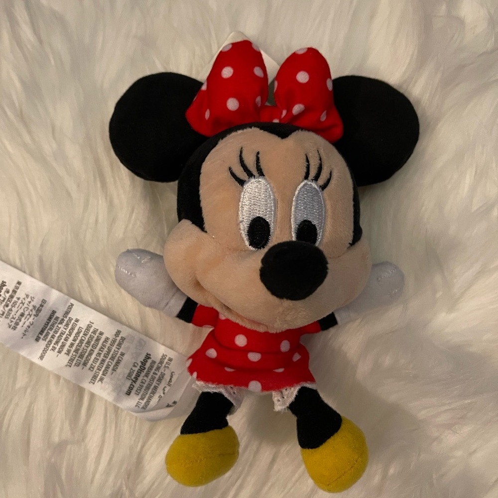 Disney Minnie Mouse Plus Keychain